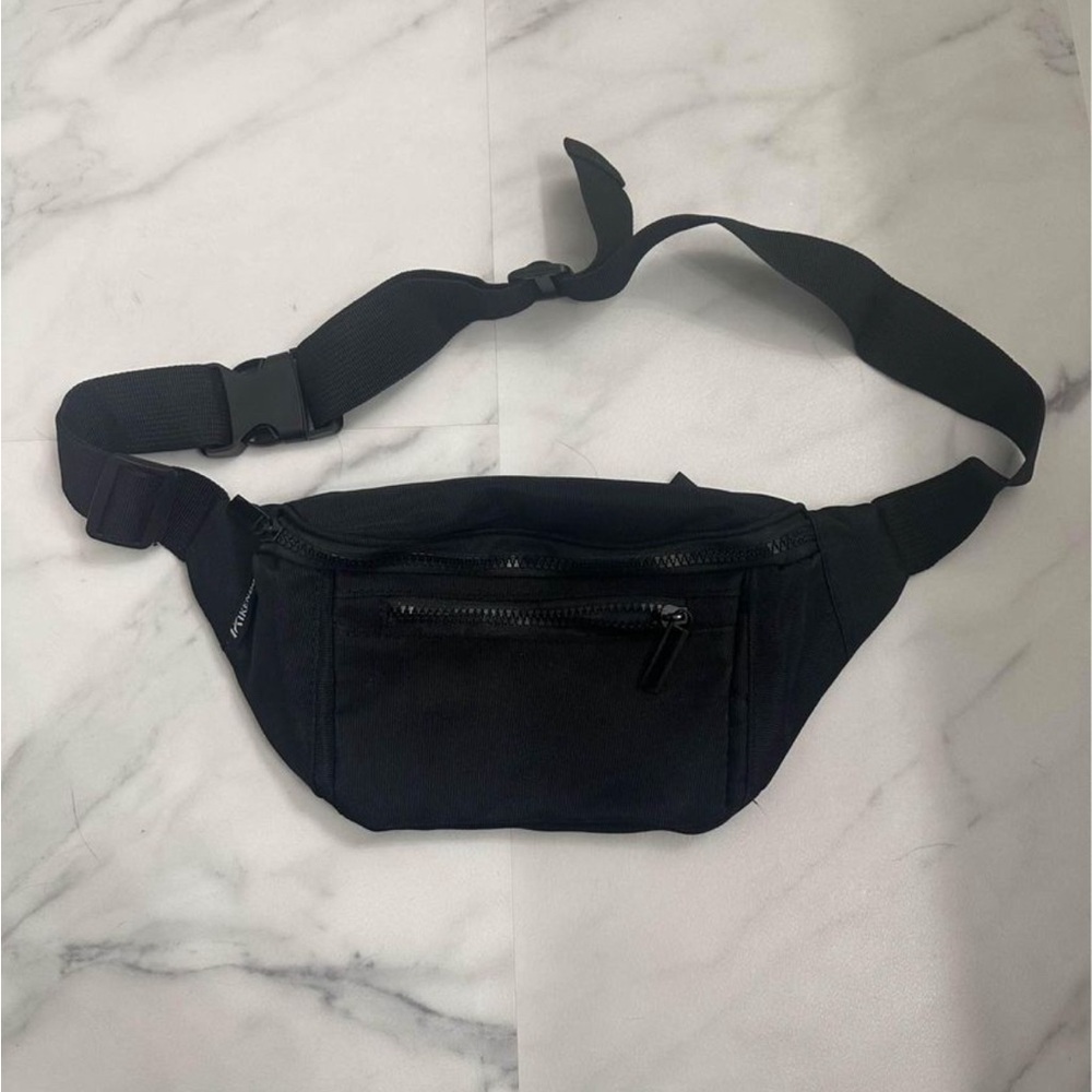 Fanny pack